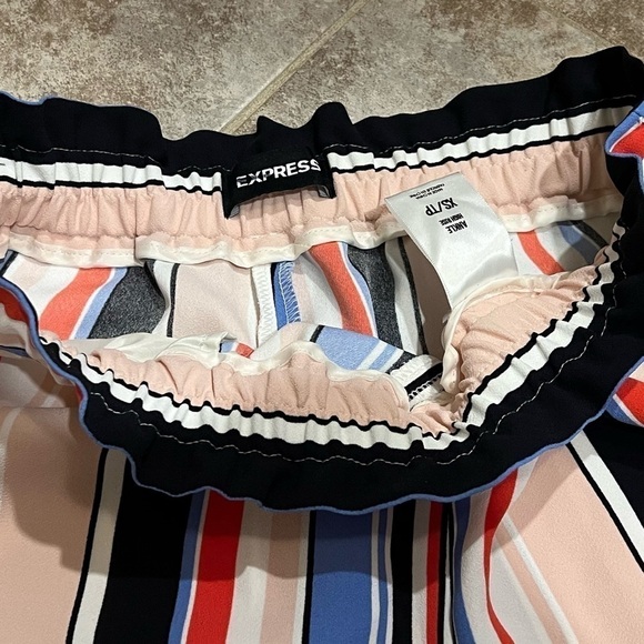 NEW Express High Rise Vertical Stripe Paper bag Waist Ankle Pants Pull On XS - Picture 8 of 11